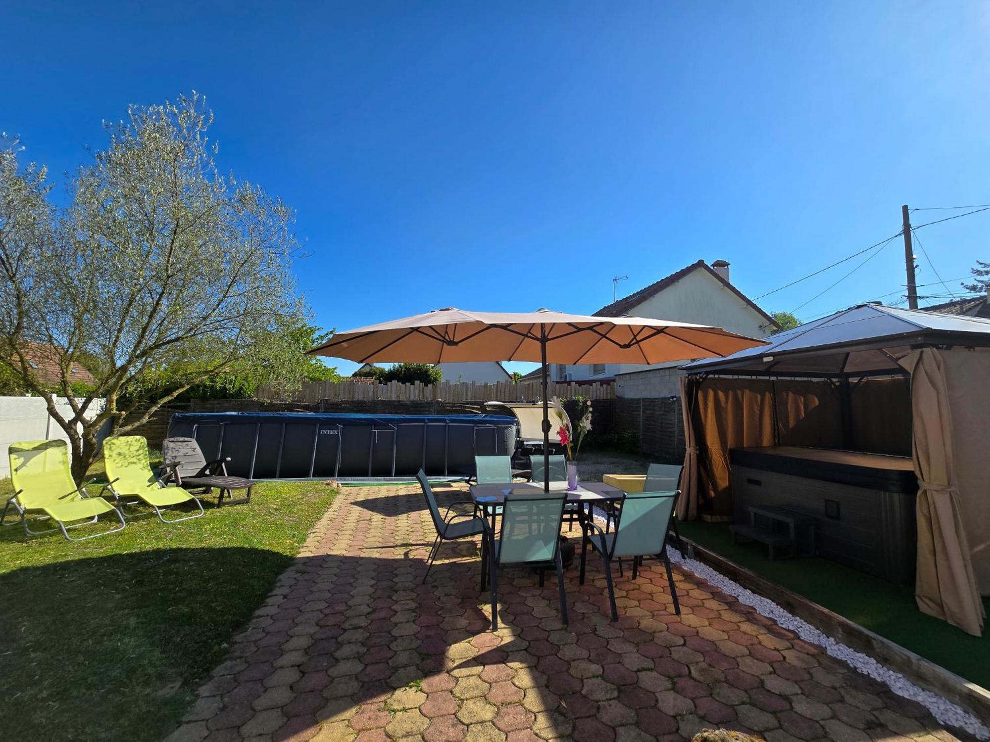פיירלה Appartement T2 Confortable - Piscine Et Jacuzzi מראה חיצוני תמונה